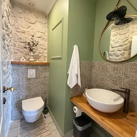 فيلة Retro Stone House Kovacic